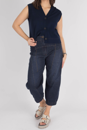 bb100151 - By Basics Box vest @ Walkers.Style buy women's clothes online or at our Norwich shop.