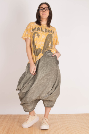 mp105254 - Magnolia Pearl Block Print Malibu CA T-shirt @ Walkers.Style women's and ladies fashion clothing online shop