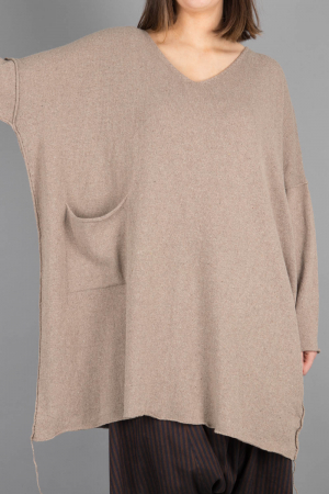 sb235031 - StudioB3 Amelsa Knit Tunic @ Walkers.Style buy women's clothes online or at our Norwich shop.