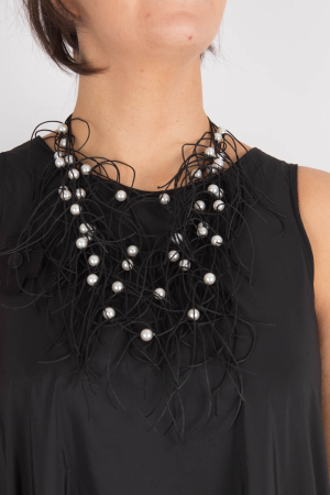 mi235377 - MiiN Necklace @ Walkers.Style buy women's clothes online or at our Norwich shop.