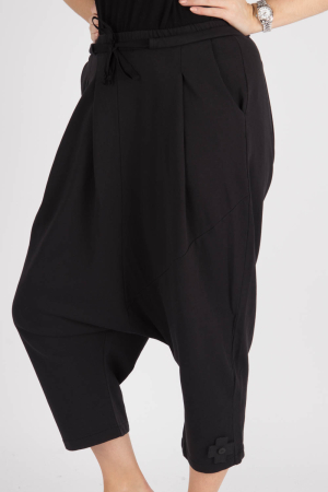 pl240022 - PLU Luxe Pant @ Walkers.Style buy women's clothes online or at our Norwich shop.