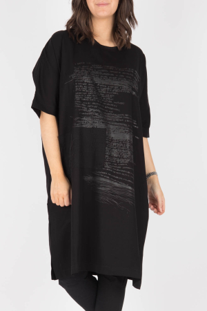 sb240279 - StudioB3 Brissa Tunic Dress @ Walkers.Style buy women's clothes online or at our Norwich shop.