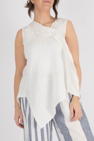 mg240293 - Mara Gibbucci Tunic @ Walkers.Style buy women's clothes online or at our Norwich shop.