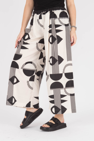 mg240295 - Mara Gibbucci Pants @ Walkers.Style buy women's clothes online or at our Norwich shop.