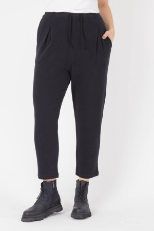 ni245252 - Neirami Pantalone @ Walkers.Style buy women's clothes online or at our Norwich shop.